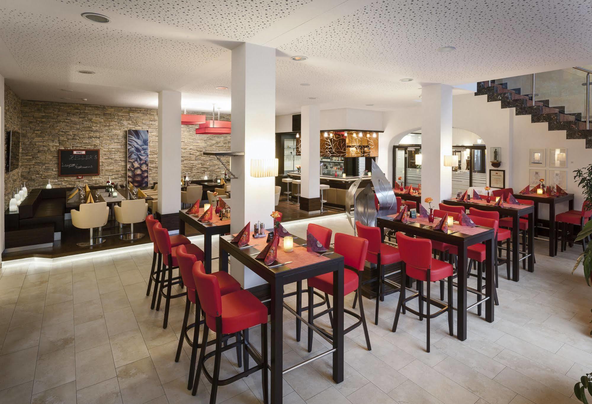 Zeller'S Quartier Hotel Koenigsbrunn Exterior photo